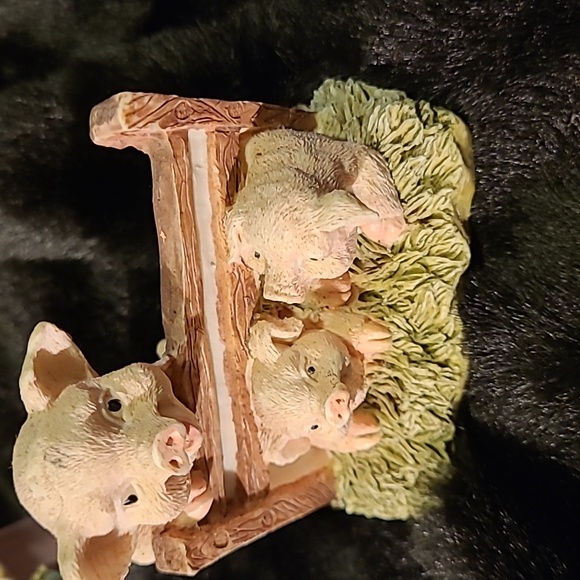 Vintage 9 Pig Figurines one is salt shaker - Picture 7 of 13